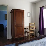 Les Neuf Bouleaux Bed & Breakfast