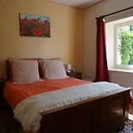 Les Neuf Bouleaux Bed & Breakfast
