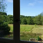 Les Neuf Bouleaux Bed & Breakfast Job
