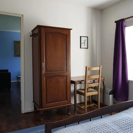 Les Neuf Bouleaux Bed & Breakfast