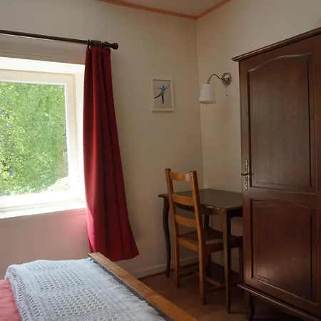 Les Neuf Bouleaux Bed and breakfast Job