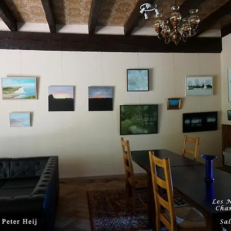 Les Neuf Bouleaux Bed & Breakfast 3*