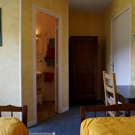 Les Neuf Bouleaux 3* Job