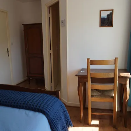 Les Neuf Bouleaux Job