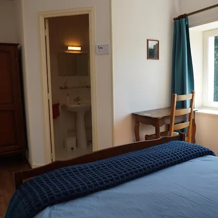 Bed and breakfast Les Neuf Bouleaux Job