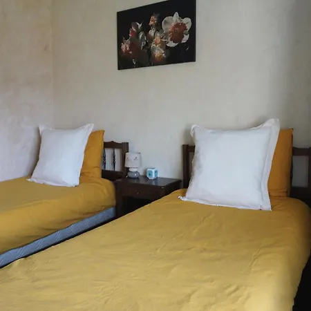 Les Neuf Bouleaux Job