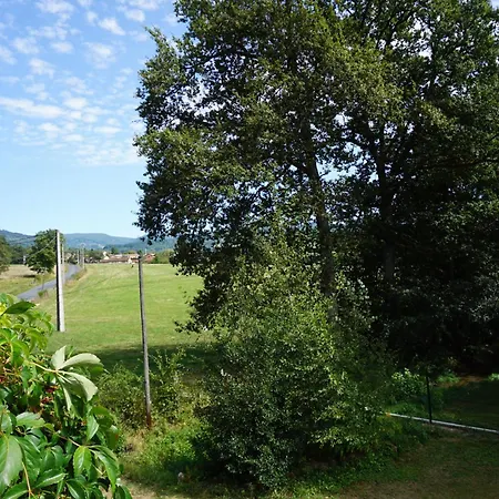 Les Neuf Bouleaux Bed & Breakfast Job