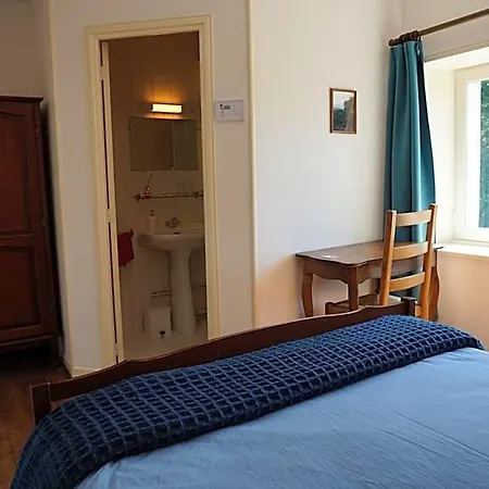 Les Neuf Bouleaux Bed and breakfast