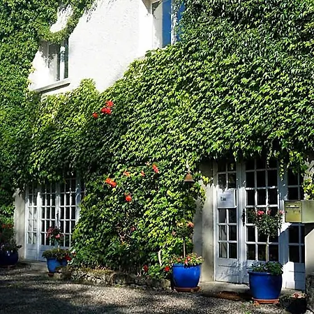 Les Neuf Bouleaux Bed and breakfast