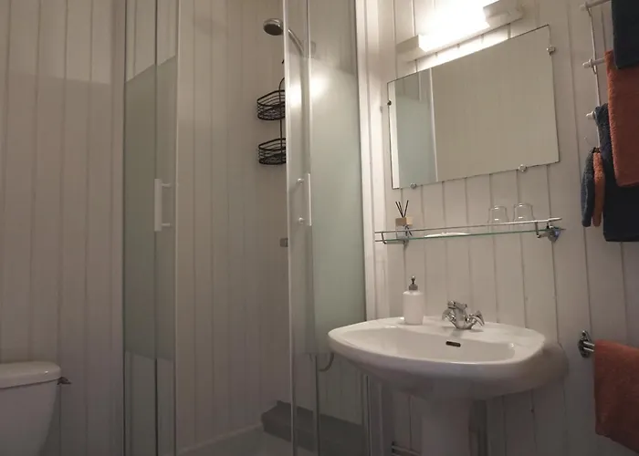 Les Neuf Bouleaux Job